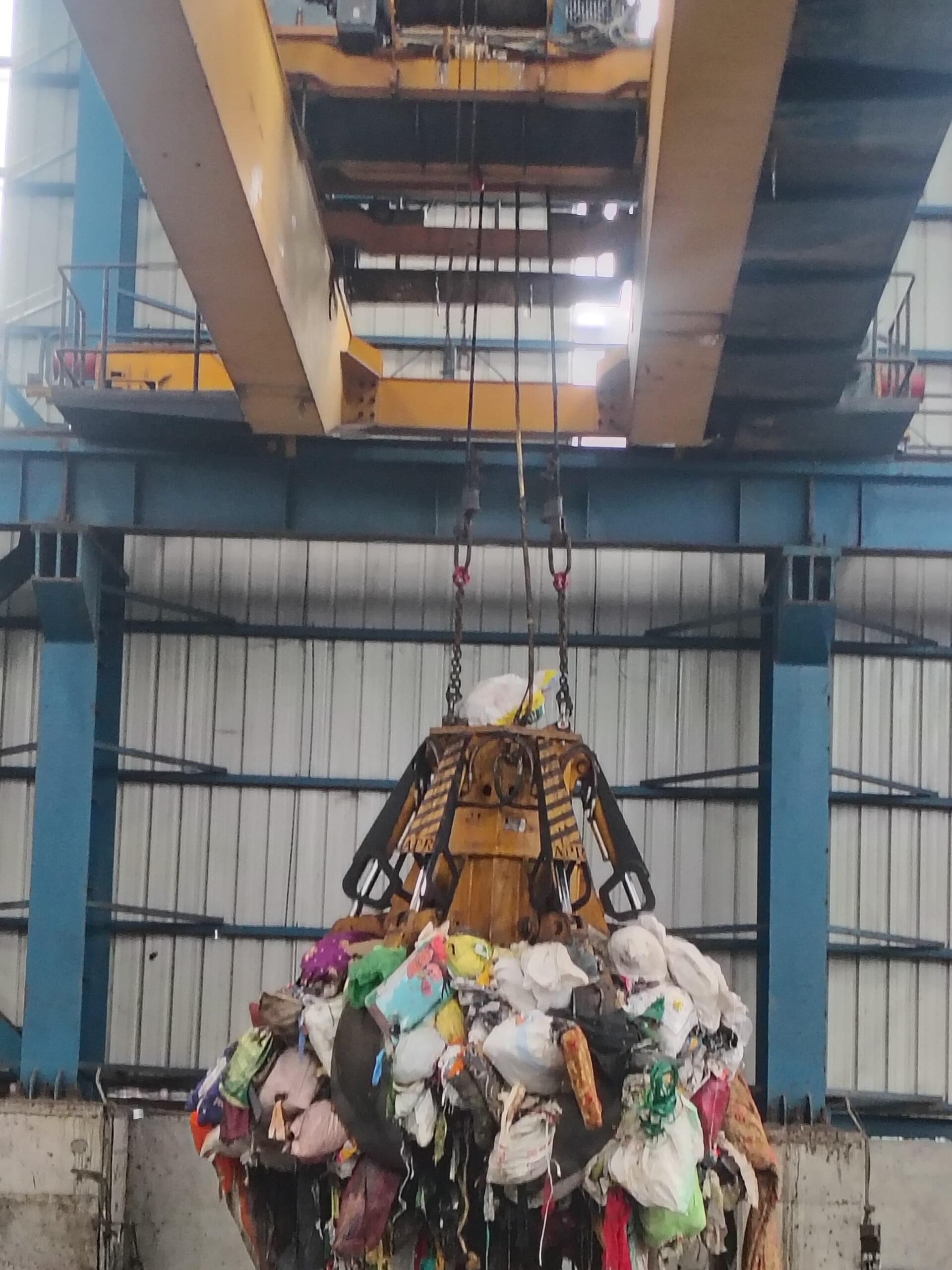 apr crane in waste plant