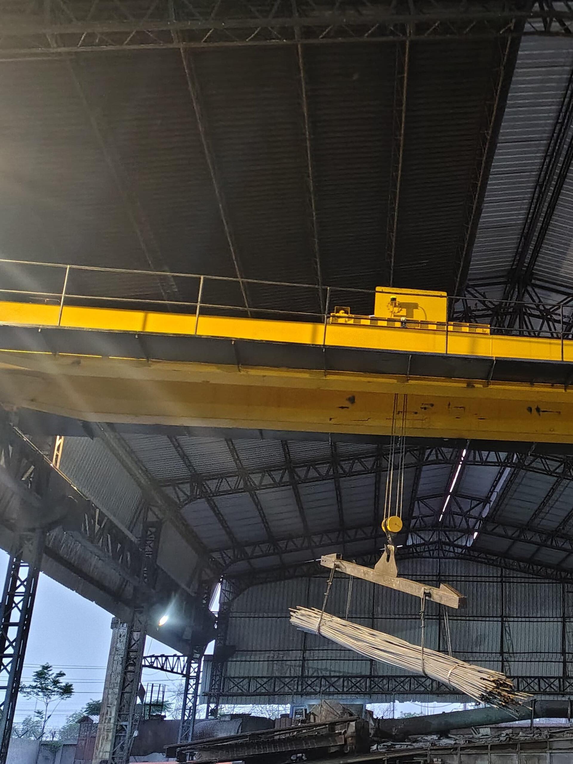 apr cranes in steel plant
